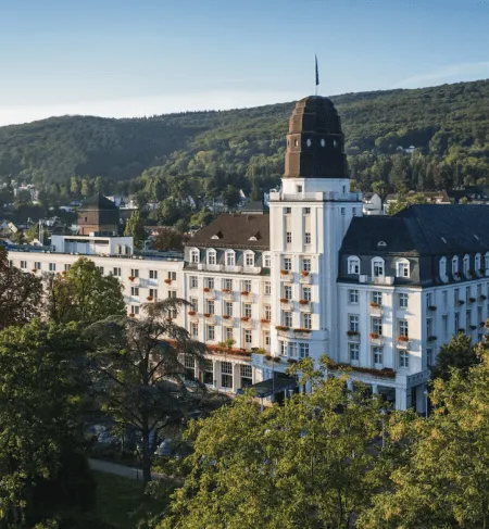  Steigenberger Hotel Bad Neuenahr is
                                        located in the picturesque spa town of
                                        Bad Neuenahr. 