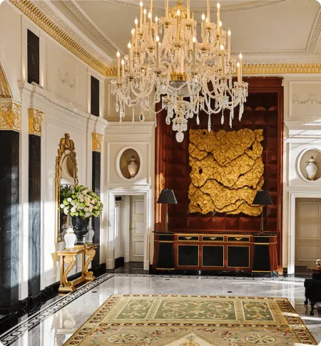    The Dorchester is a legendary London
                                        hotel known for its luxury and rich
                                        history.